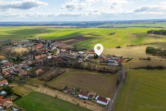 I would like to offer you an exclusive opportunity to purchase a plot of land measuring in area