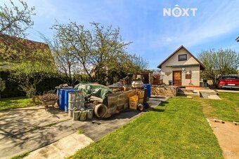 We offer for sale an attractive property in a quiet location of P