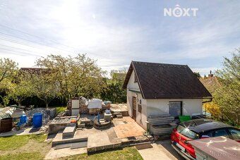 We offer for sale an attractive property in a quiet location of P
