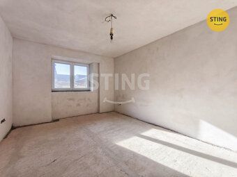 Nabízíme k prodeji cihlový rodinný dům o dispozici 3+kk s ob