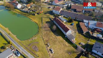 We offer for sale an exceptional building plot of 889 sqm located on a quiet outskirts of the village Bykev.