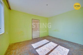 Looking for a family house with garden, farm buildings and great location?