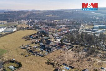 Продається земельна ділянка площею 900 м², призначена для проживання