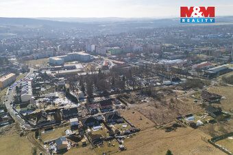 Продається земельна ділянка площею 900 м², призначена для проживання
