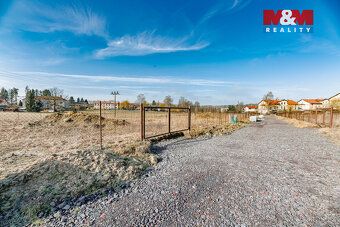 Nabízíme k prodeji pozemek k bydlení o výměře 1 109 m² na ok