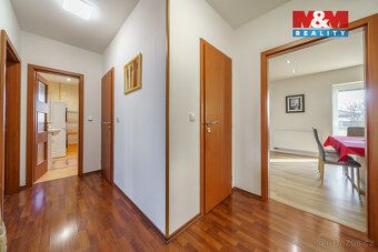 We present you a one-story family house in the quiet village of Nezabyl