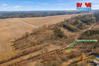 We offer for sale a beautiful garden of total area 669 sqm in the village of Mrzky.