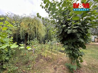 We offer for sale a flat building plot of 1044 sqm in Chomutov
