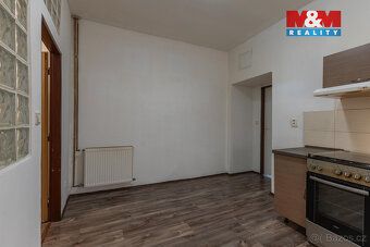 Nabízíme k prodeji prostorný byt 2+1 s výměrou 71,48 m² včet