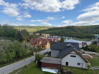 We offer for sale a partially basemented two-generation family house