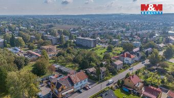 Exkluzivně nabízíme k prodeji prostorný rodinný dům v klidné