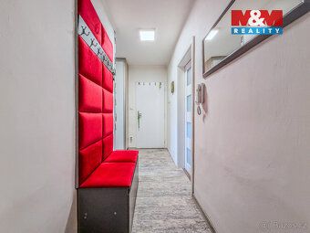We offer a sunny 3BR apartment of 72 sqm on the 3rd floor in a brick building in Litomerice.