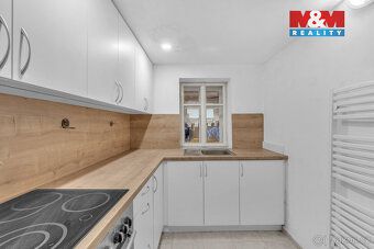 We offer for sale a house on land of 3077 m² in an attractive location in Horní Rokytnice nad…
