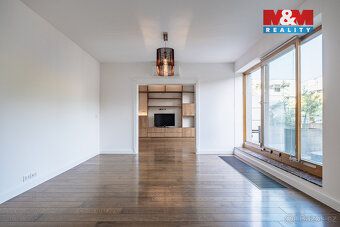 In prestigious location in the very heart of Prague we offer unique apartment with layout 5+kk…