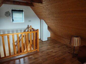 In exclusive representation we offer for sale a basement cottage