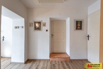 Ev.č. E1433B002 Nabízíme k prodeji rodinný dům se stodolou v
