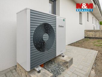 Nabízíme k prodeji novostavbu rodinného domu v původní zásta