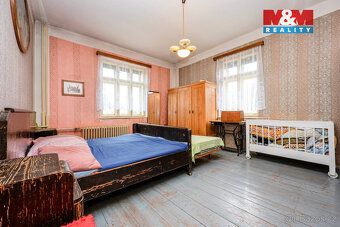 In exclusive representation of owners we offer for sale a family house before reconstruction…