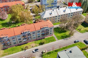 We offer for sale a bright apartment 2+1 converted to 3+kk with usable area of 77 m²…