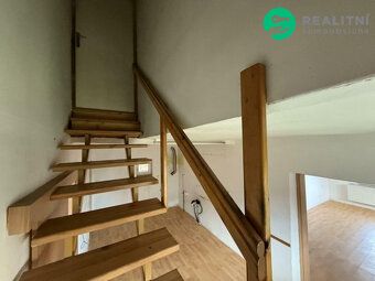 We offer for sale a family house in Opava-Kylešovice of size 4+1+attic conversion - immediately available.