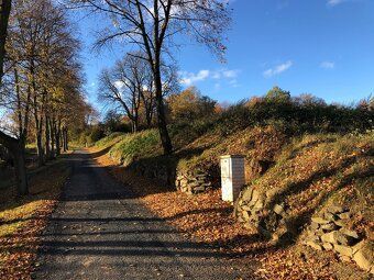 We offer for sale two adjacent building plots measuring 