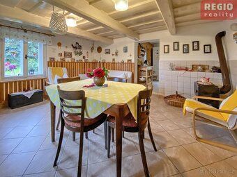 We offer a unique opportunity to buy a family house (cottage) with an extensive plot of land…