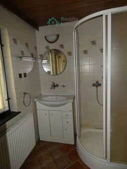 We offer for sale a unique recreational cottage in the village of Svratouch