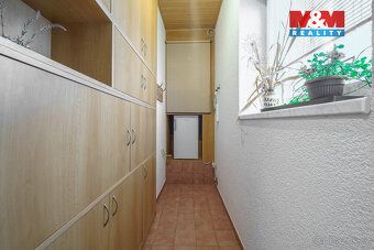 Rodinný dům po rekonstrukci se zahradou a terasou s výhledem