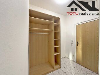 Nabízíme k pronájmu ubytovací jednotku o dispozici 1+1 s uži