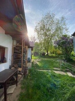 For sale land plot of 1,644 m² in the center of Domažlice.
Garden video: ht