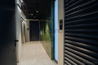No commission fee! We offer unique office space for rent!