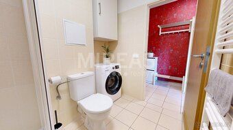 Nabízíme Vám k prodeji byt 1+kk 32,5 m2, s balkónem 7,7 m2, 