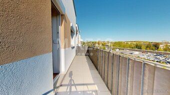 Nabízíme Vám k prodeji byt 1+kk 32,5 m2, s balkónem 7,7 m2, 