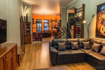We offer you a unique opportunity to acquire a luxurious and spacious 2+kk apartment of 135 m²…