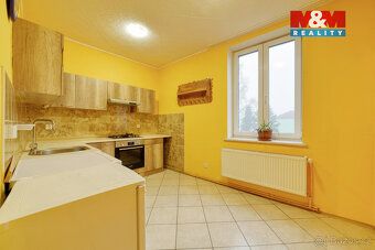 Nabízíme k prodeji byt 3+1 o užitné ploše 61 m², nacházející