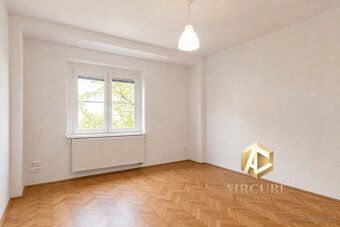 Nabízíme k pronájmu kompletně zrekonstruovaný byt 3+1 o veli