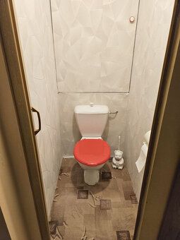 Oferujemy na sprzedaż mieszkanie 2+1 z loggią położone na trzecim piętrze
