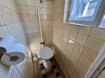 We offer for sale a family house with a spacious garden and garage in the desired and quiet…