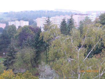 We offer exclusively for rent an apartment 2KK in a seven-storey fully renovated panel house with new lift.
