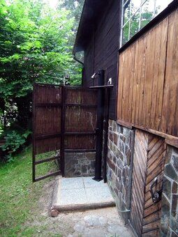 I rent out a wooden cabin in the forest - PETROV near PRAGUE settlement 