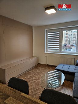 Pronájem krásného bytu 2+kk, 45 m² v cihlovém domě v klidné 