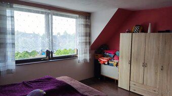 We offer exclusively for sale a family house with garden in the village