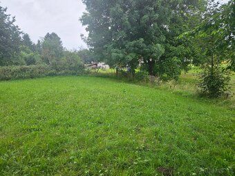 Prodej stavebního pozemku v malebné obci Velká Bukovina, 4km