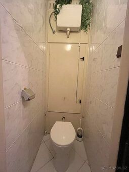 Looking for a spacious apartment with pleasant atmosphere and everything important within reach?