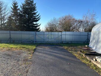 If you're looking for a storage hall for your business, I have an offer just for you!
