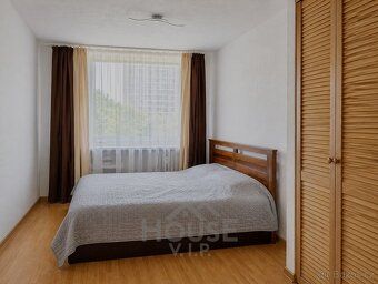 Registration No. 01595 We now offer for sale a practical and spacious apartment