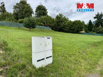 We offer for sale a unique building plot of 837 sqm in a quiet part of the village of Zbraslavice.