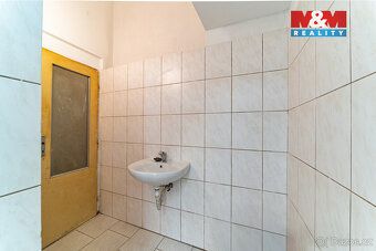 Rent attractive commercial space in the heart of M