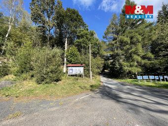 We offer for sale an attractive plot of land measuring 1645 m²,
