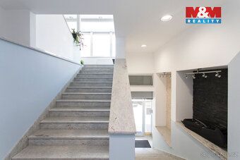 Nabízíme k pronájmu komerční prostory v srdci Mladé Boleslav